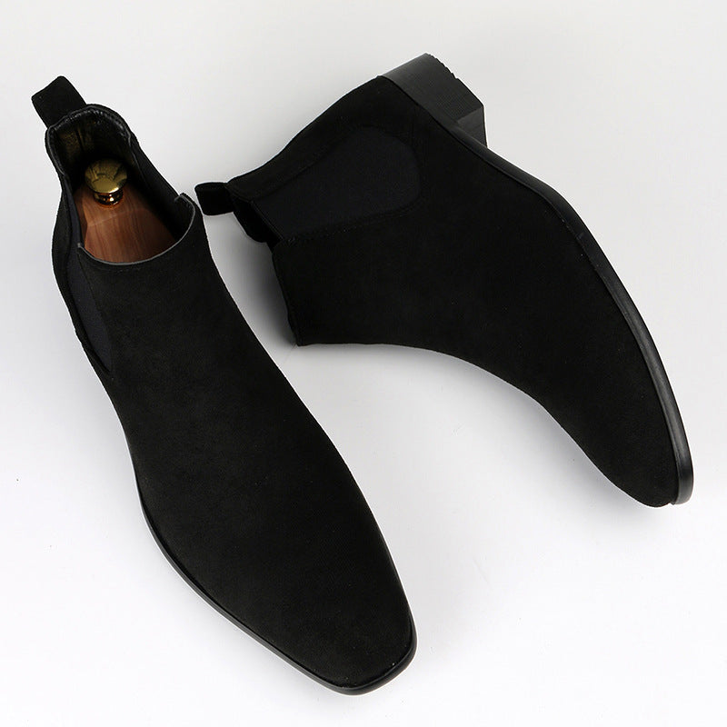 Herren Chelsea Boot Spitz Schwarz Elastikeinsätze