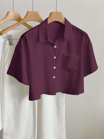 Damen Kurzarm Cropped Hemd im modernen Casual-Stil mit Knopfleiste