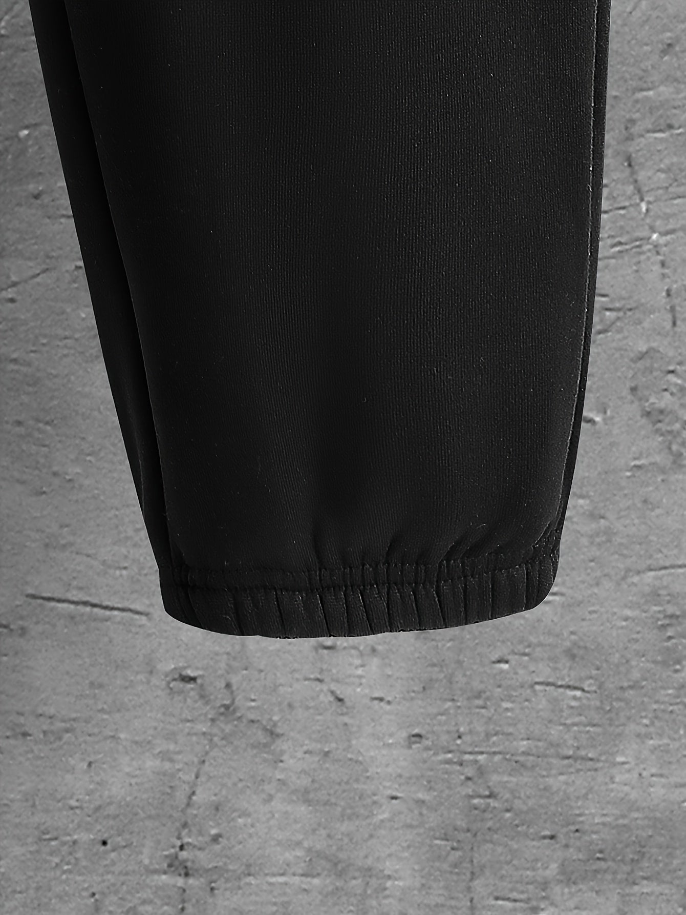 Herren Freizeit Anzug Set mit Steppweste, Kapuzenpullover und Jogginghose in Schwarz