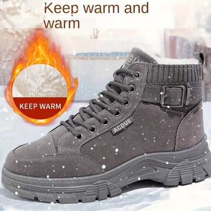 Winterstiefel gefüttert mit Schnürung, dicker Sohle und Schnallendetail
