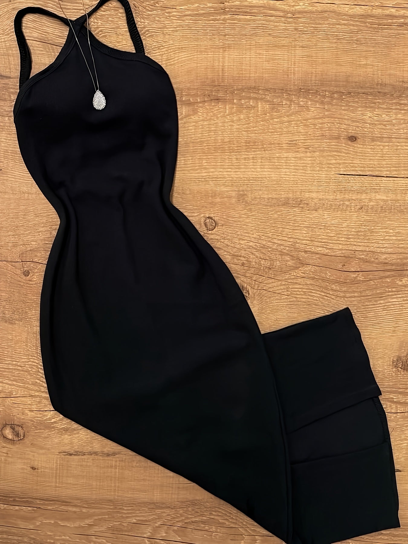 Damen Bodycon Midi Kleid mit Halterneck und modernem Schnitt – Elegantes Freizeit- und Ausgehkleid