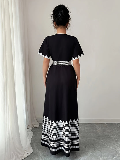 Damen Maxikleid mit grafischem Muster und Taillengürtel – Eleganter Boho-Stil für besondere Anlässe