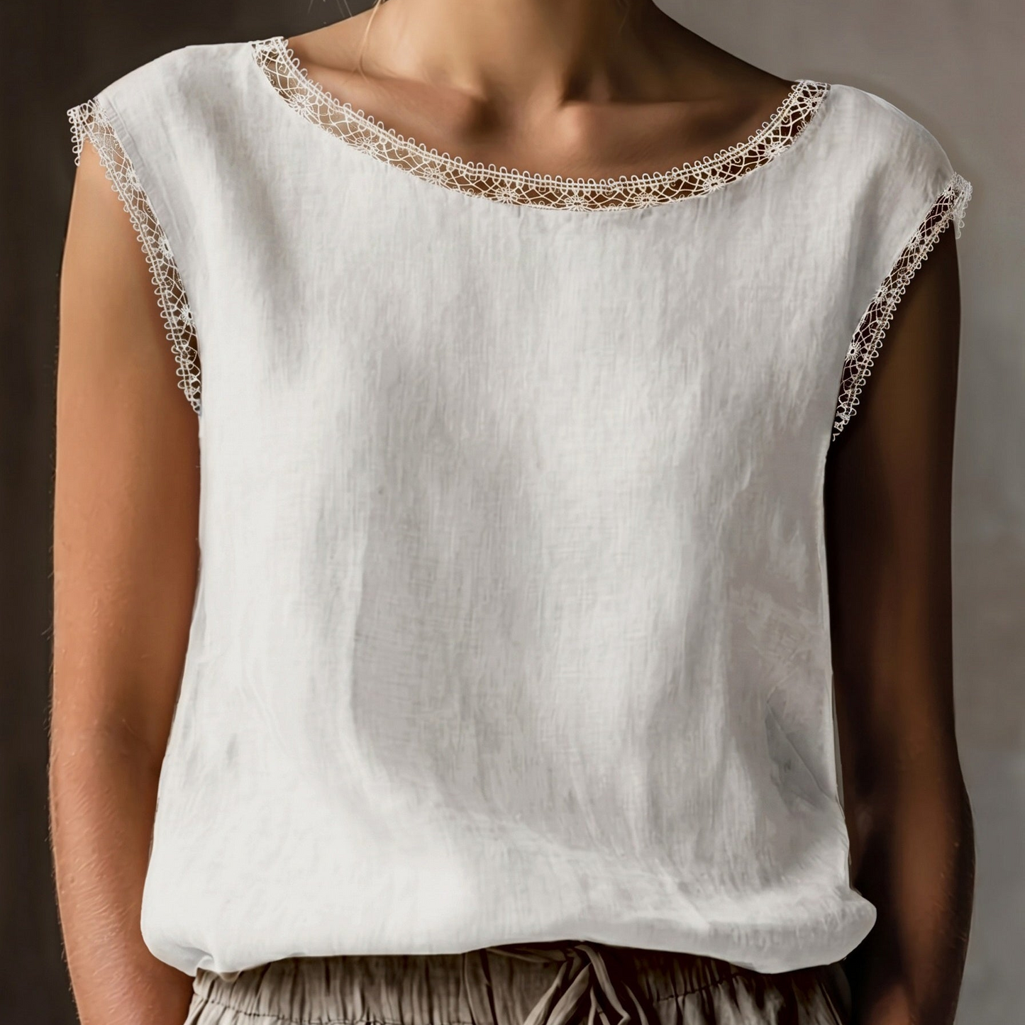Damen Bluse ärmellos mit Spitzenbesatz, eleganter Freizeit-Look