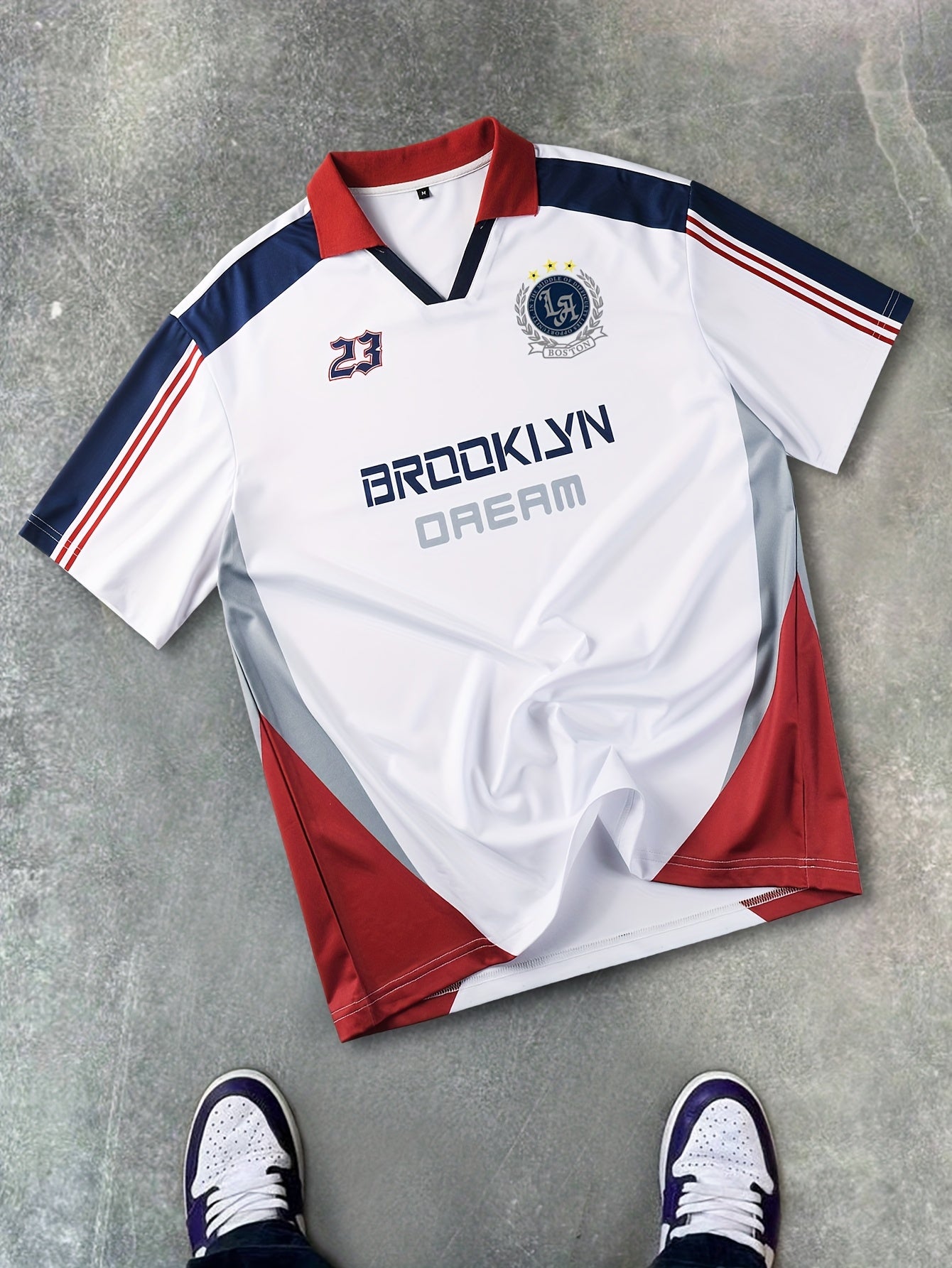 Herren Retro-Fußballtrikot im Streetwear-Design – Sportliches Poloshirt mit Vereinslogo