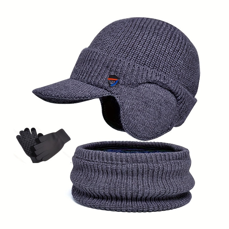 Set met gebreide wintermuts met klep en oorflappen, handschoenen en sjaal