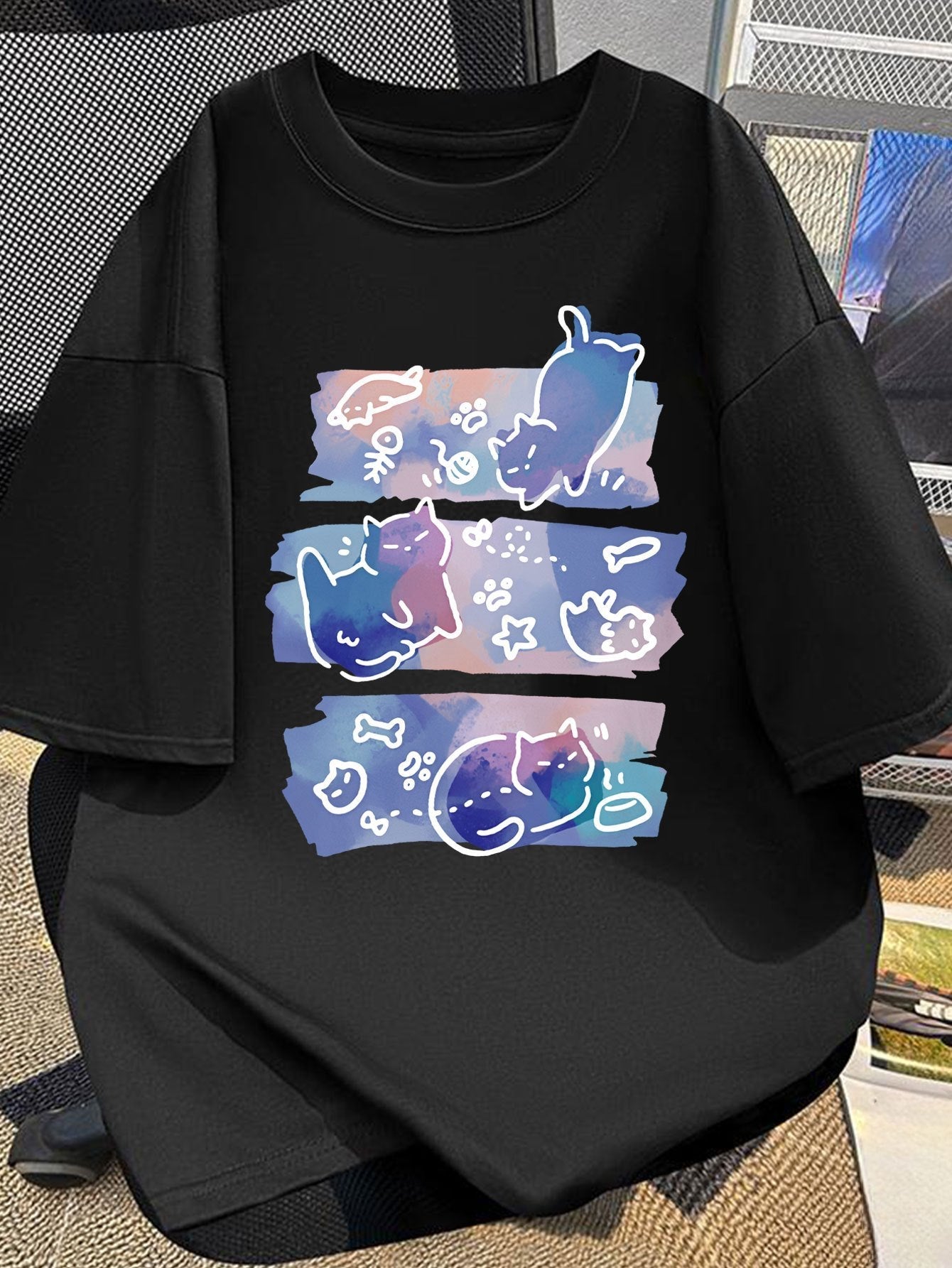 Damen Oversize T-Shirt mit künstlerischem Katzen-Print – Verspieltes Design für Katzenliebhaberinnen