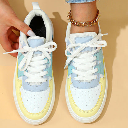Sarah – Bequeme Damen-Sneaker mit Plateau und Schnürung