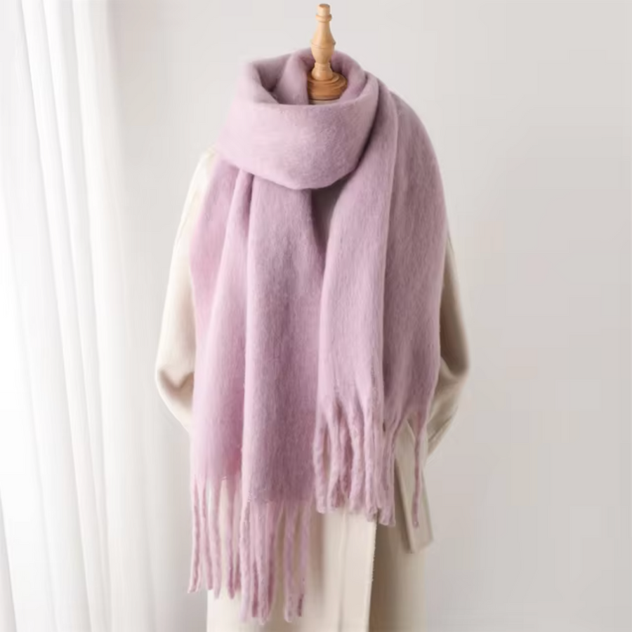 Weicher Fransenschal aus flauschigem Material für Damen in Magenta