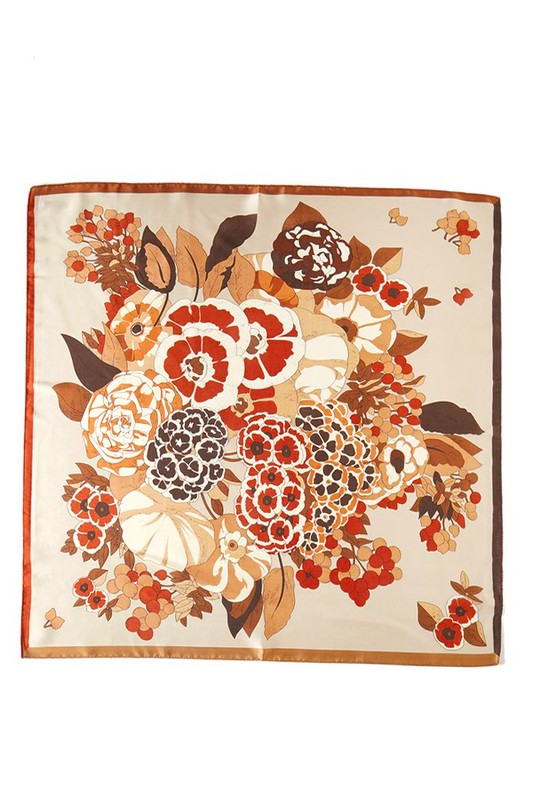 Quadratisches Seidentuch mit Blumenmuster und farbigem Rand