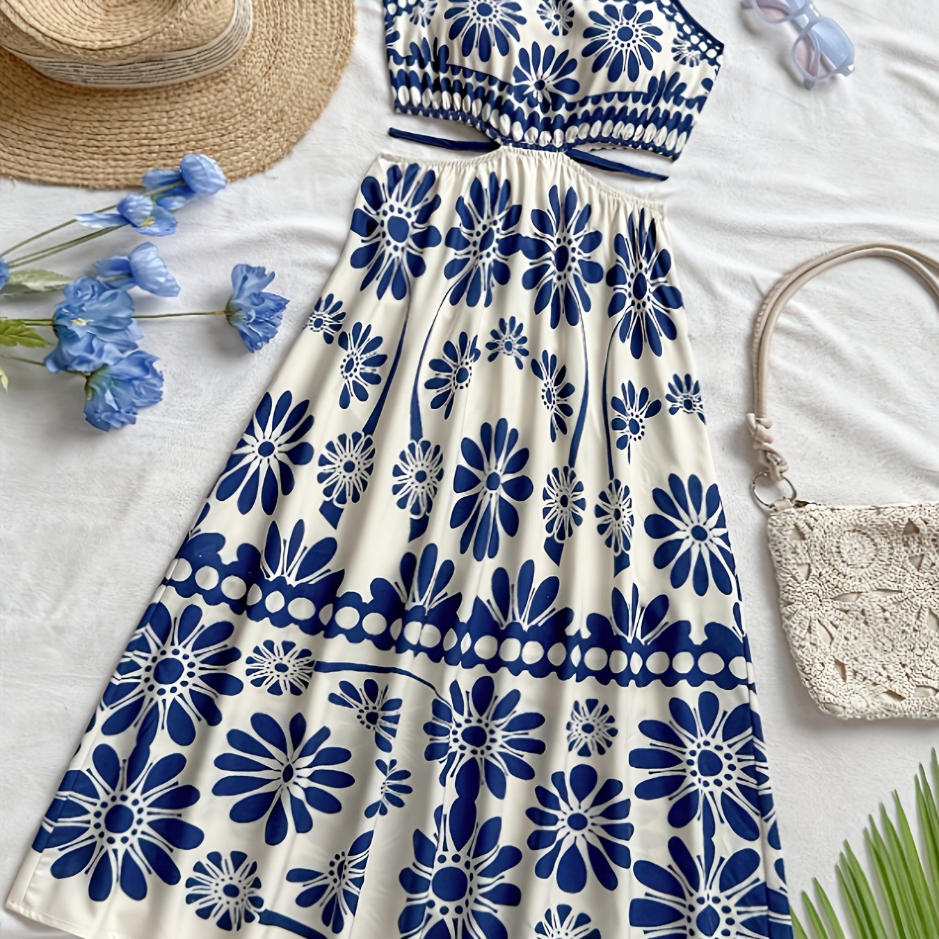 Damen Maxikleid mit Blumenmuster und Cut-Out-Detail – Boho Stil, Sommer, Elegant