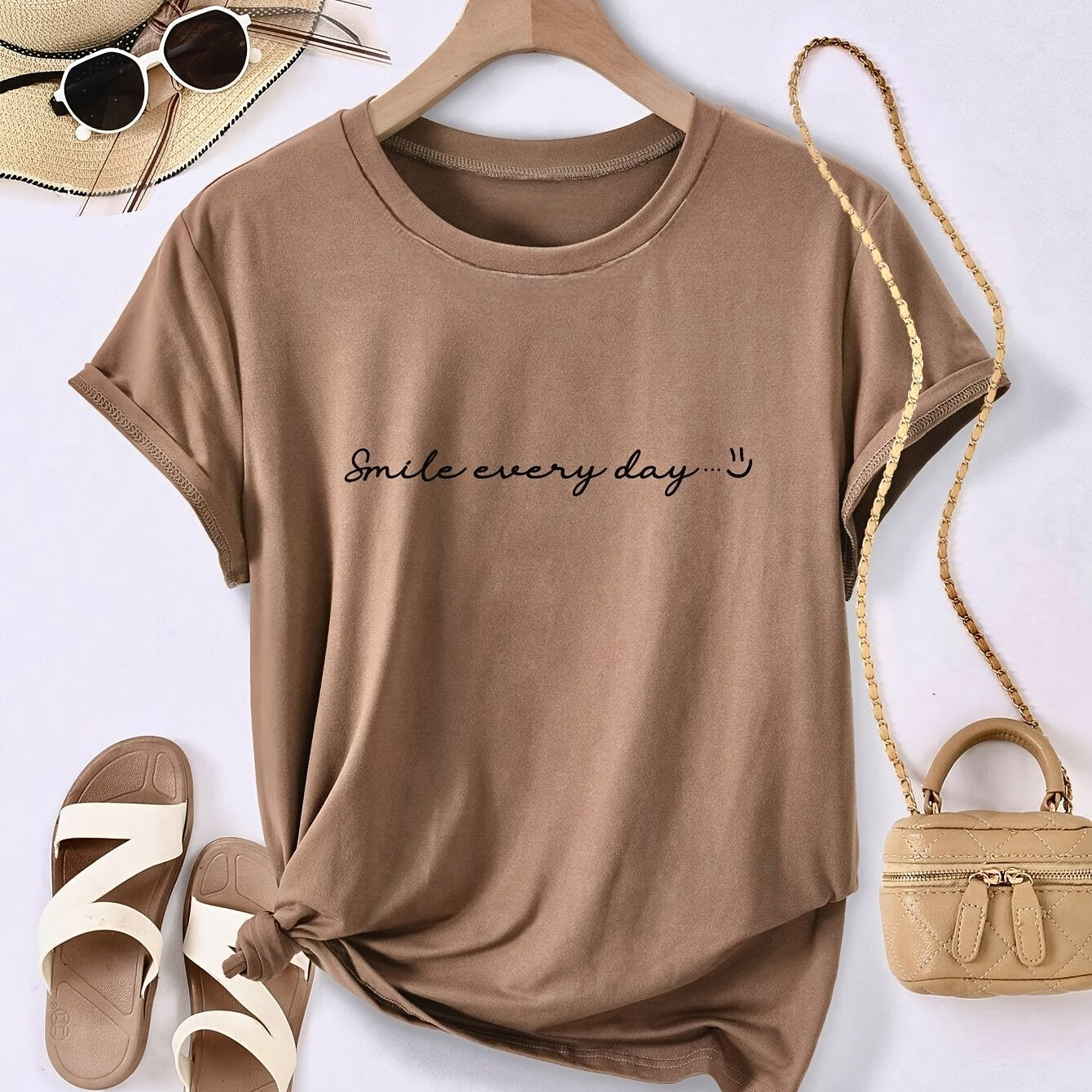 Damen T-Shirt mit Motiv und Spruch "Smile every day" – Lässiger Freizeit-Look