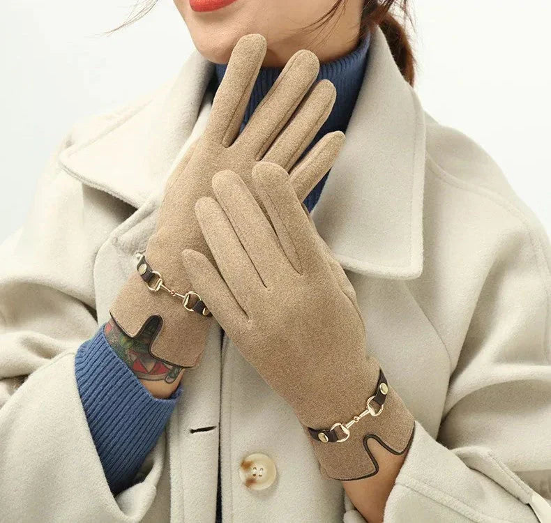 Damen Handschuhe mit Zierschnalle oder Pompon in verschiedenen Farben