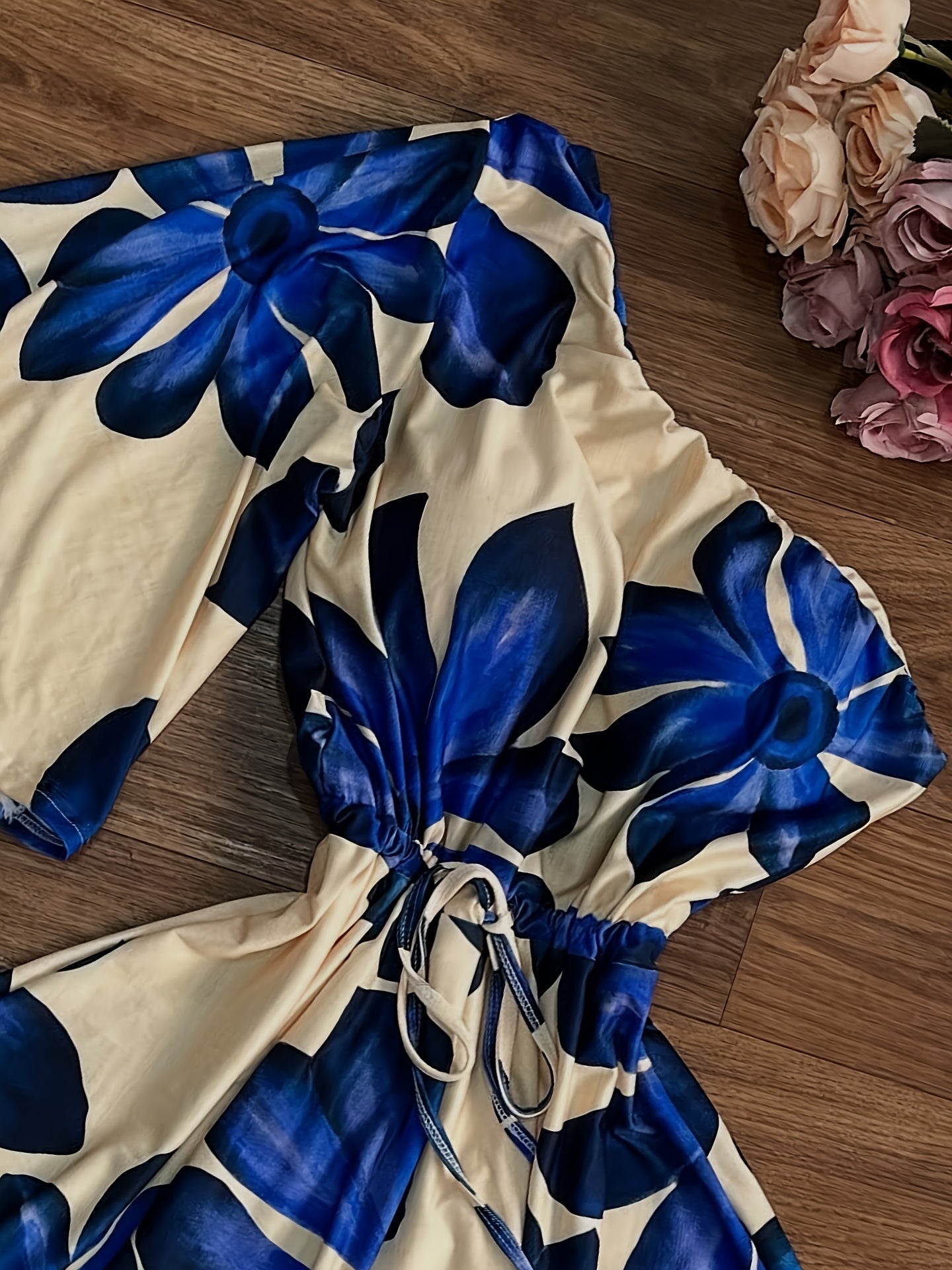 Damen Ein-Schulter Jumpsuit mit Blumenmuster und weitem Bein – Modischer Freizeit-Look