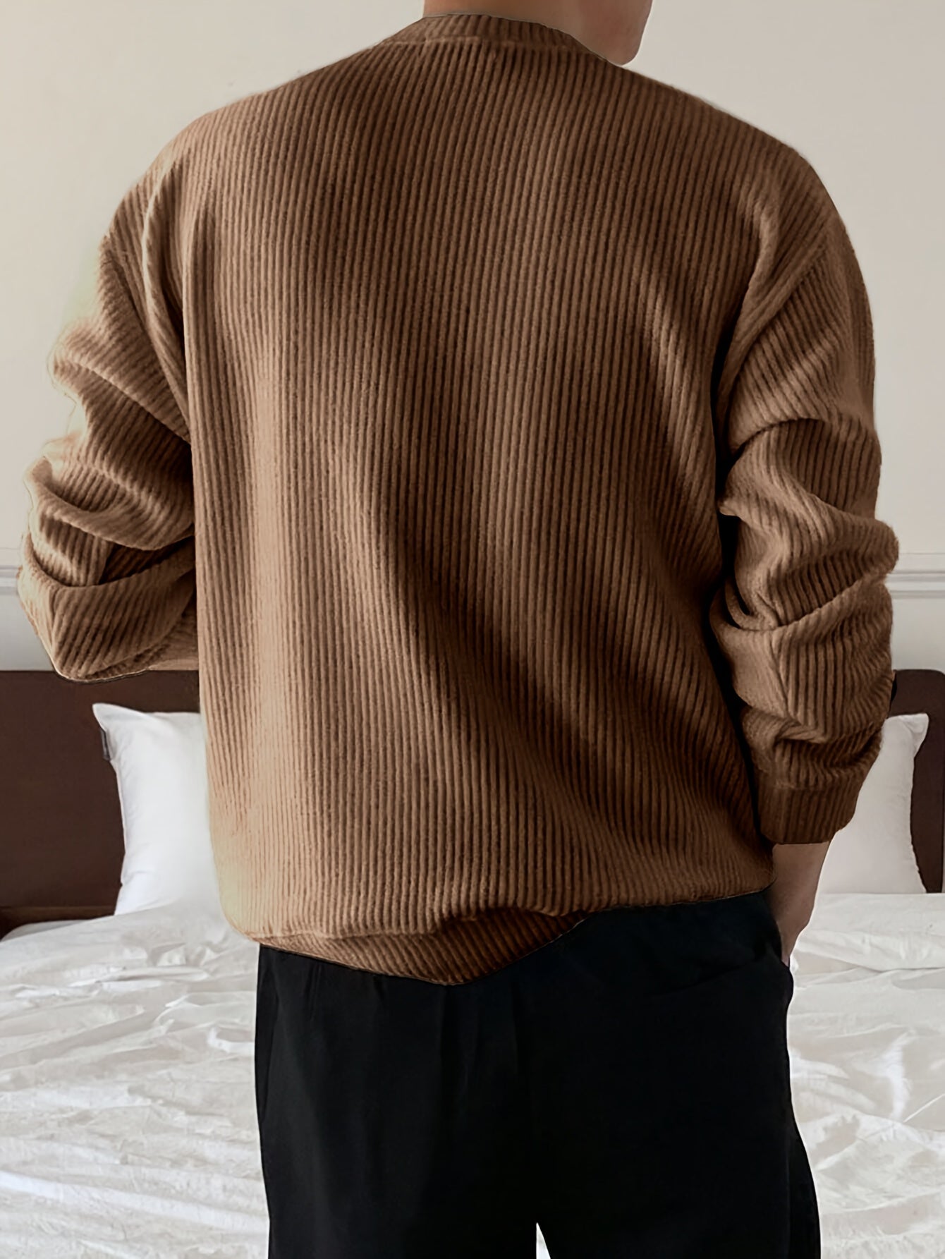 Geripptes Herren Langarmshirt mit Rundhalsausschnitt in verschiedenen Farben