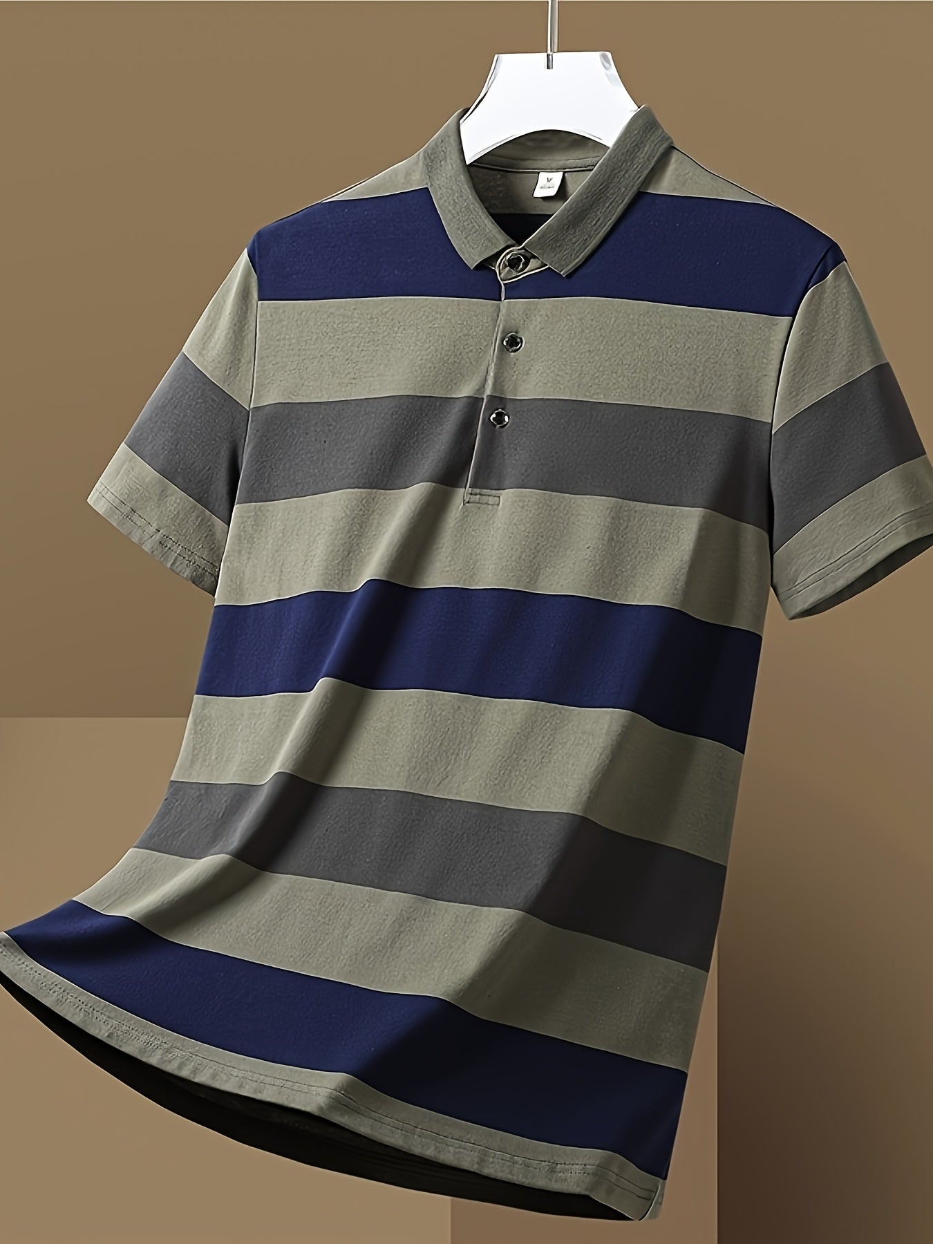 Herren Polohemd im modernen Streifen-Design – Stilvolles Freizeit- und Business-Casual Basic