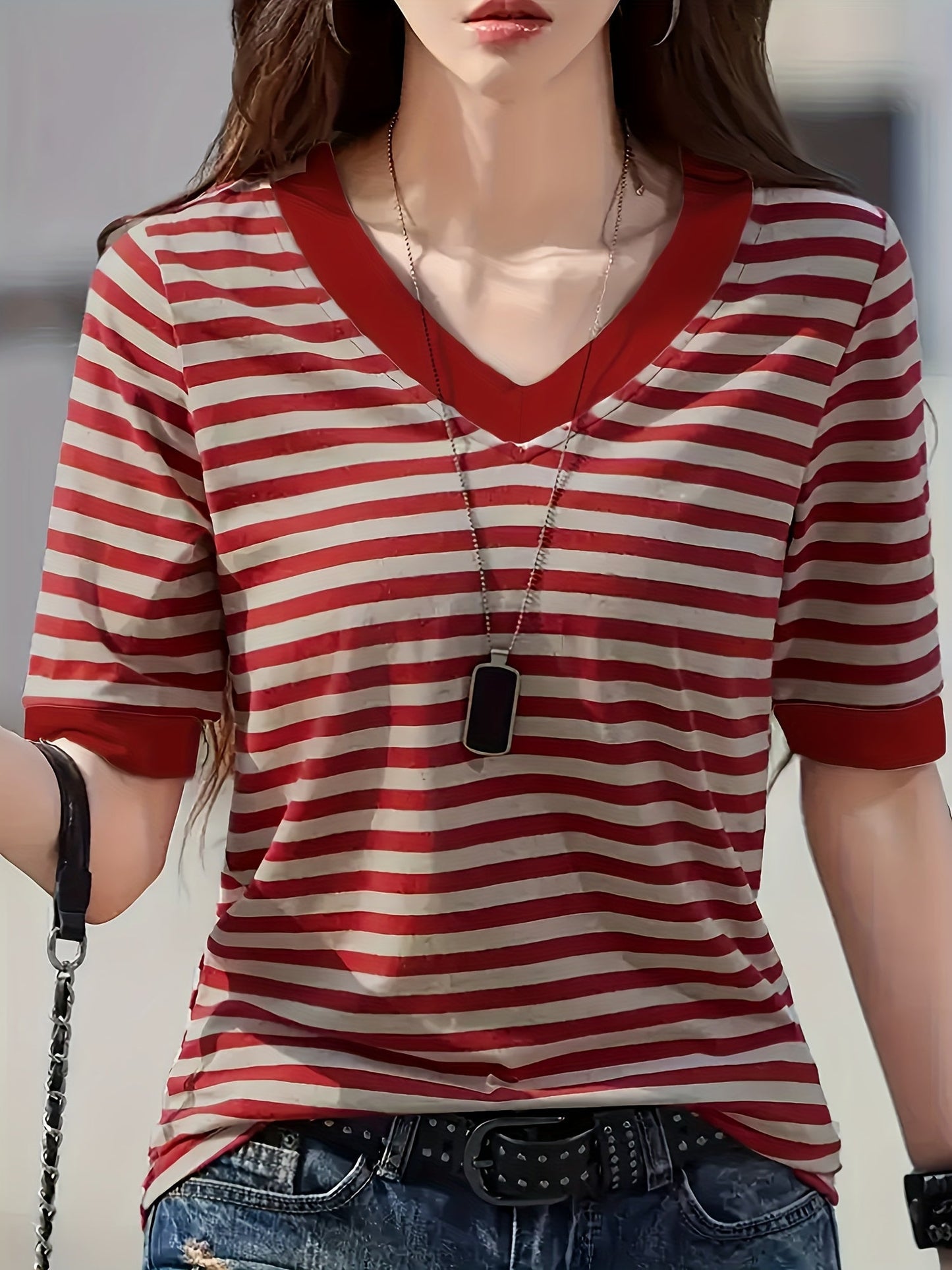 Damen Streifen T-Shirt mit V-Ausschnitt und Kurzarm – Casual Style für Alltag und Freizeit