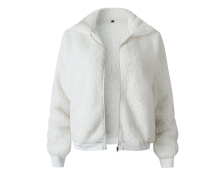 Grace – Kurze Damenjacke mit dickem Samtkragen