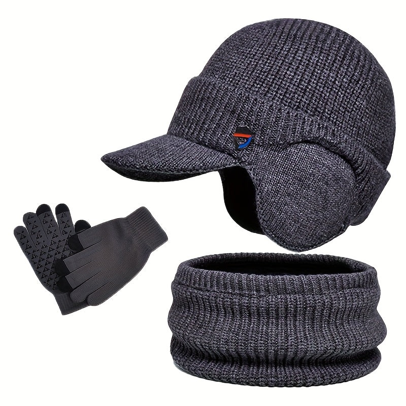 Set met gebreide wintermuts met klep en oorflappen, handschoenen en sjaal