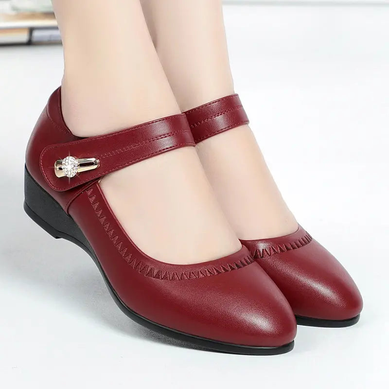 Damen Keilabsatz Schuhe mit Riemen und Schnalle