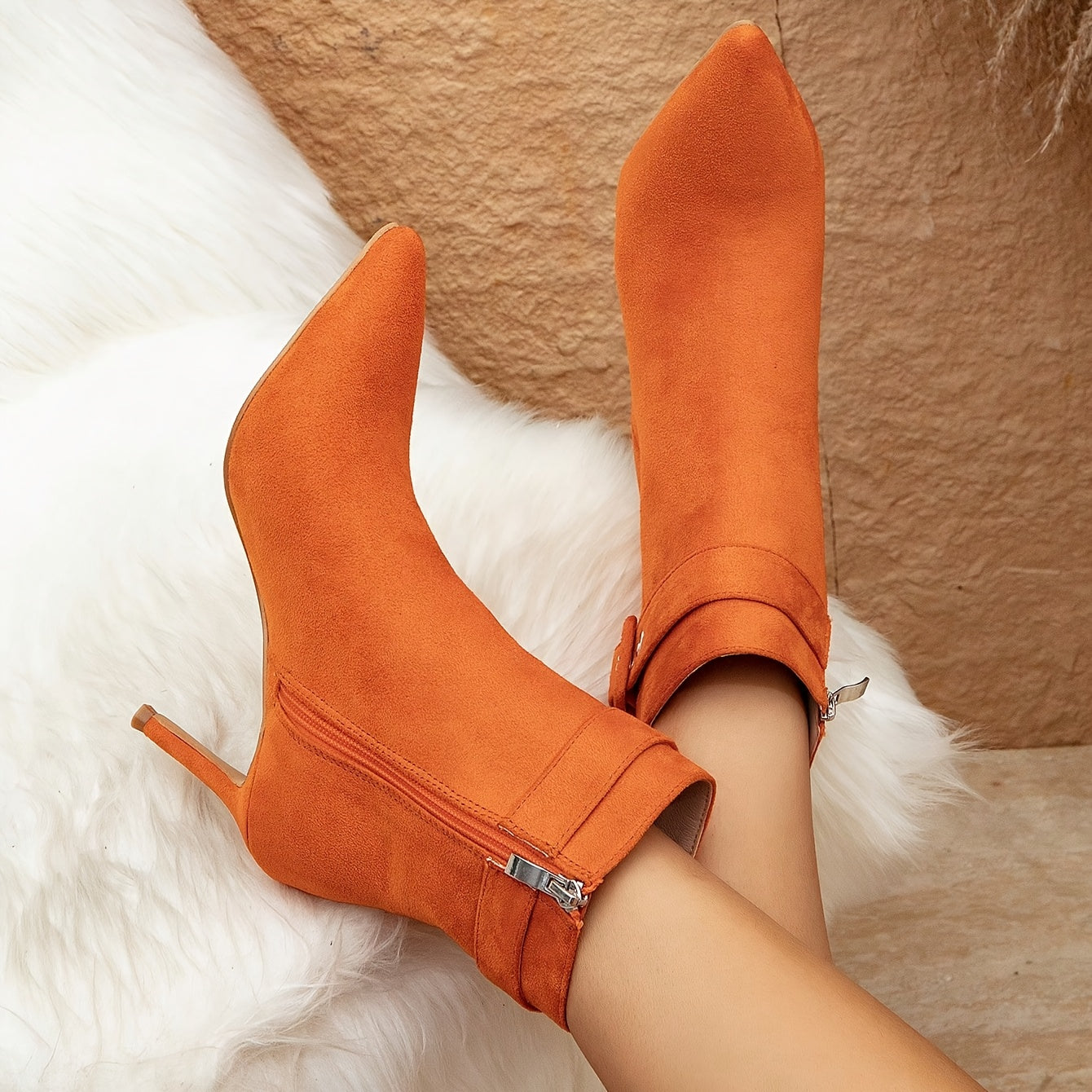 Damen Stiefeletten mit Stilettoabsatz, Spitzer Zehe und Schnallendetail
