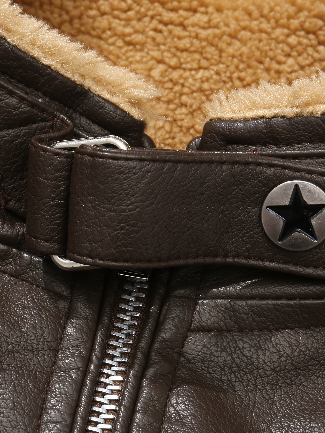 Herren Weste im Lederlook mit Teddyfutter und Reißverschluss, Multi-Taschen Design