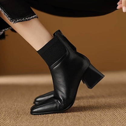 Damen Stiefelette mit eckiger Zehenpartie & geripptem Schaft, Blockabsatz