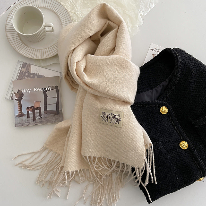 Weicher Winterschal mit Fransen und Farbblock-Design