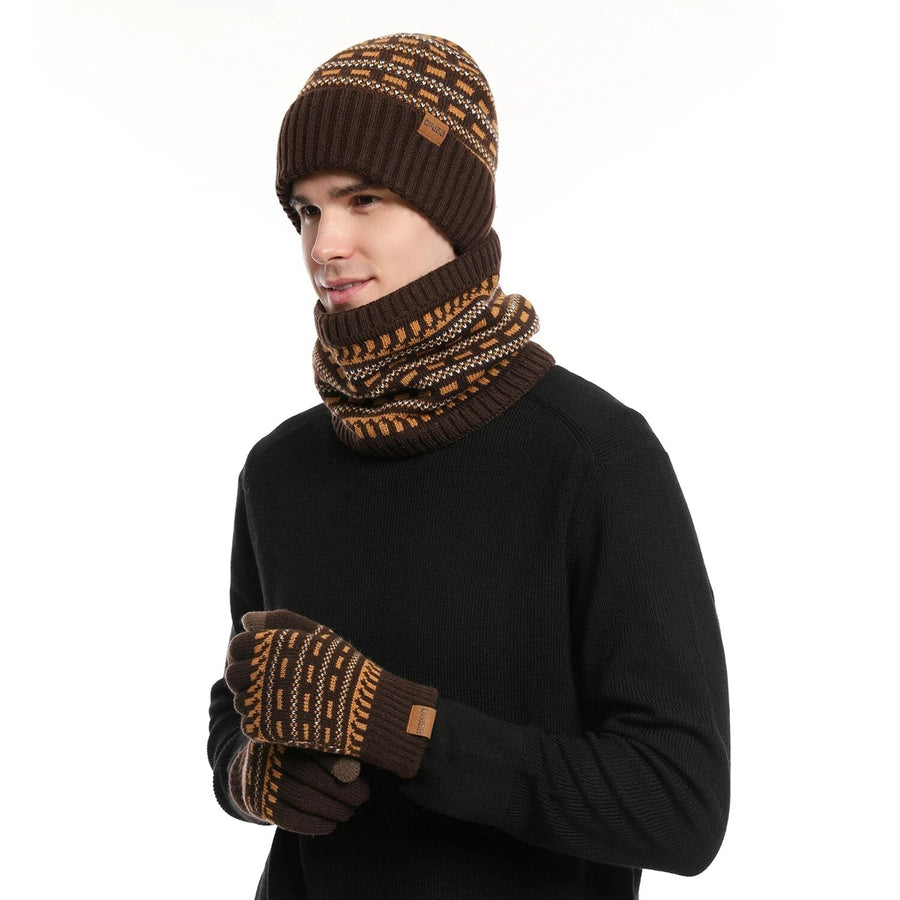 Unisex winterset: gebreide muts, nekwarmer en handschoenen met patroon in lichtgrijs