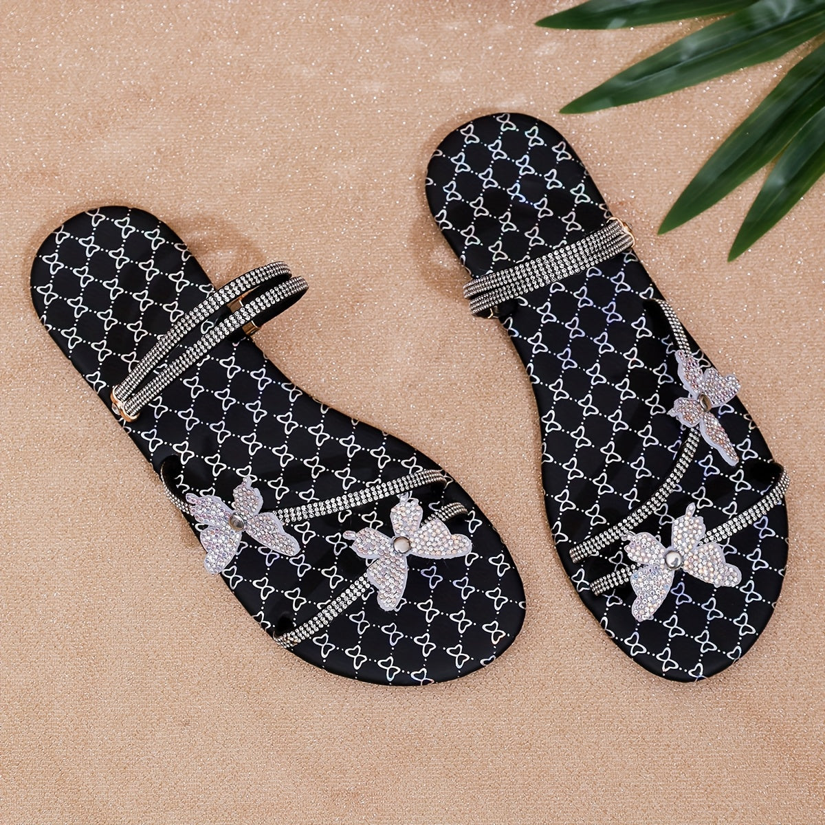 Damen Sandalen mit Schmetterlings-Design und Strass, flach, elegant für Alltag und Events