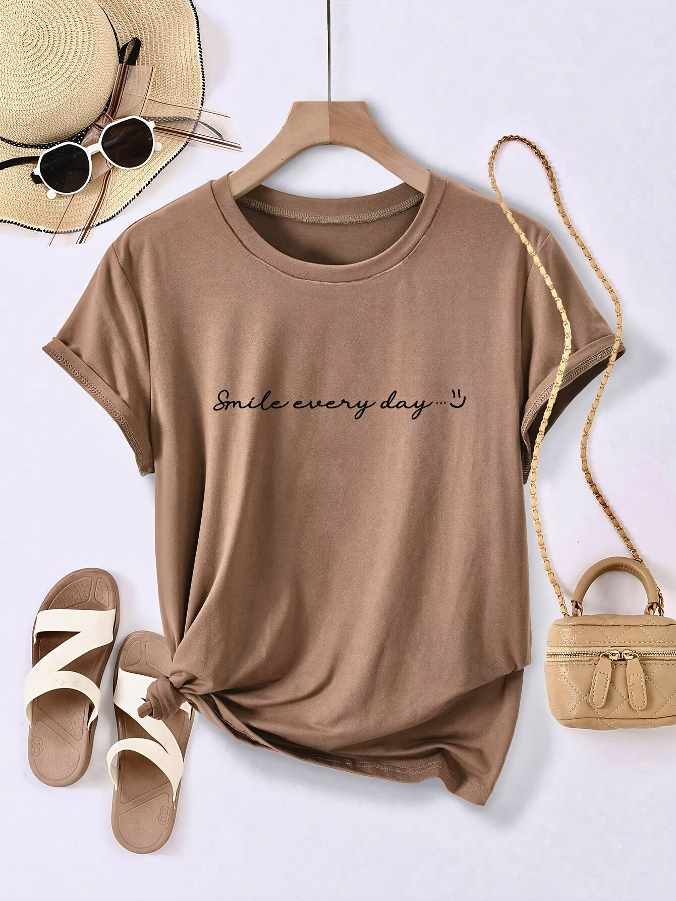 Damen T-Shirt mit Motiv und Spruch "Smile every day" – Lässiger Freizeit-Look