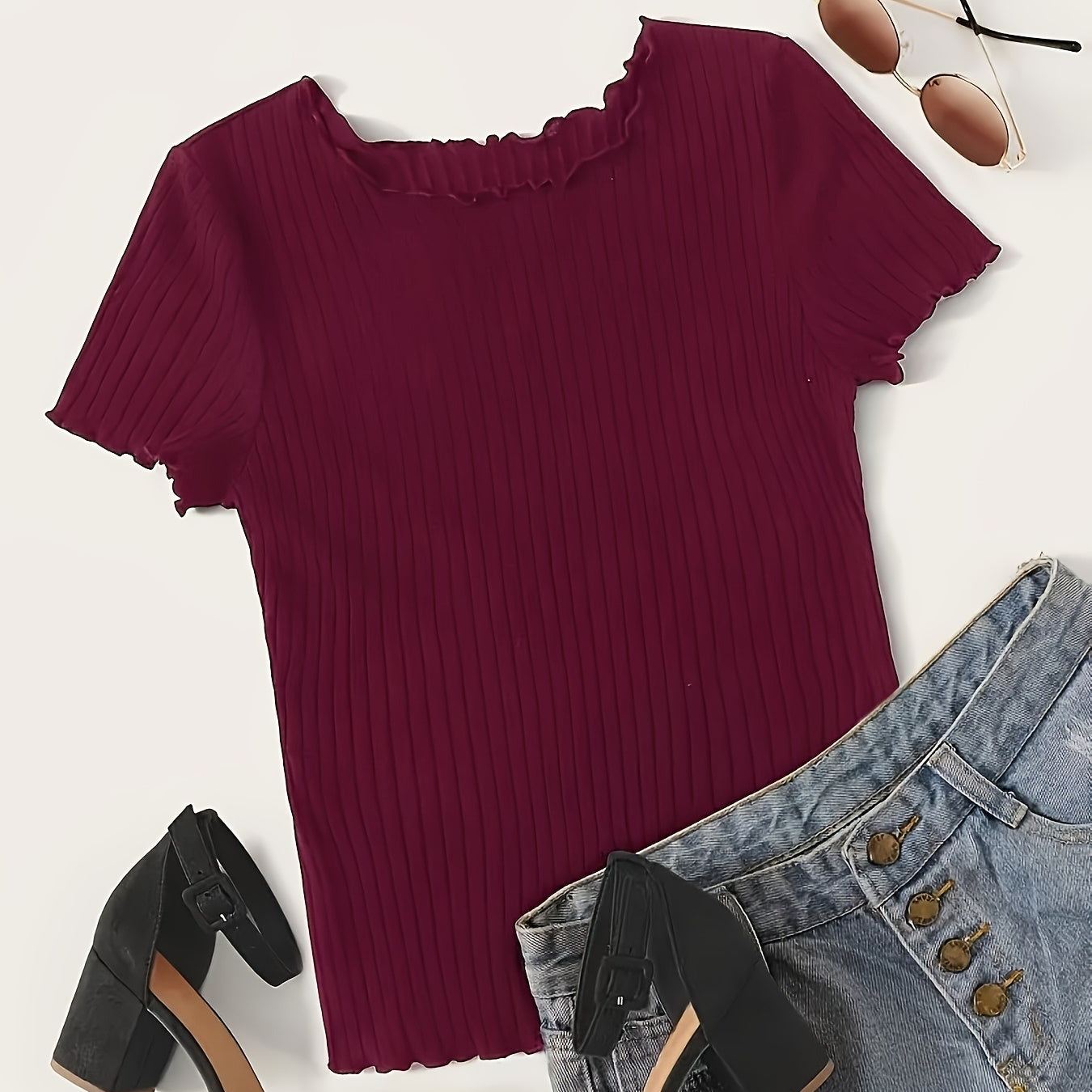 Damen Basic T-Shirt mit kurzen Ärmeln und Rippstruktur – Modisches Alltags-Oberteil mit Wellenkante
