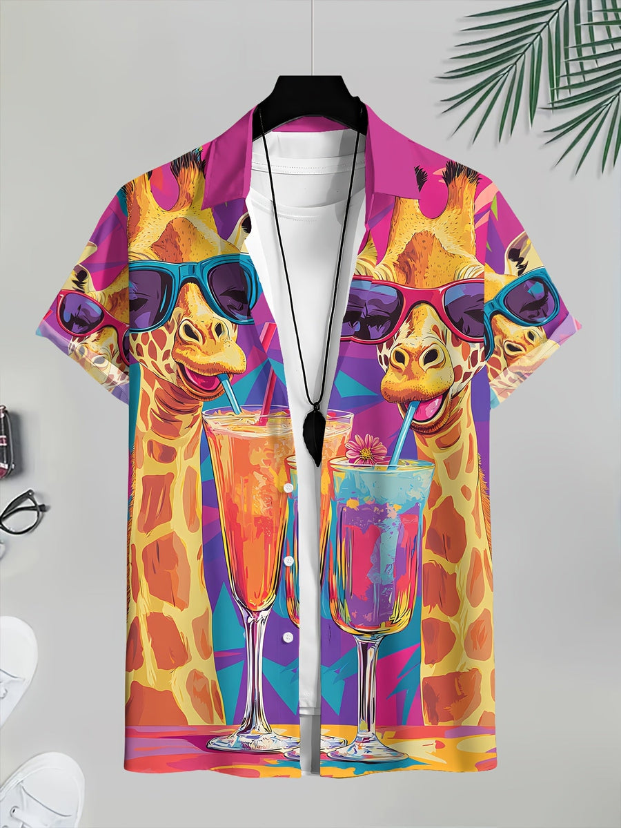 Herren Hawaii Hemd mit Giraffen- und Cocktail-Print – Buntes Sommer-Partyshirt