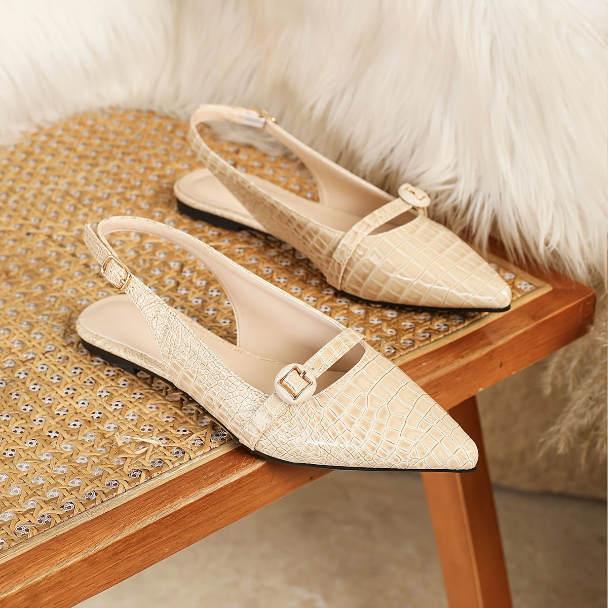 Damen Slingback Ballerinas mit spitzer Zehenpartie und Riemen – Elegante Schuhe für Büro und besondere Anlässe