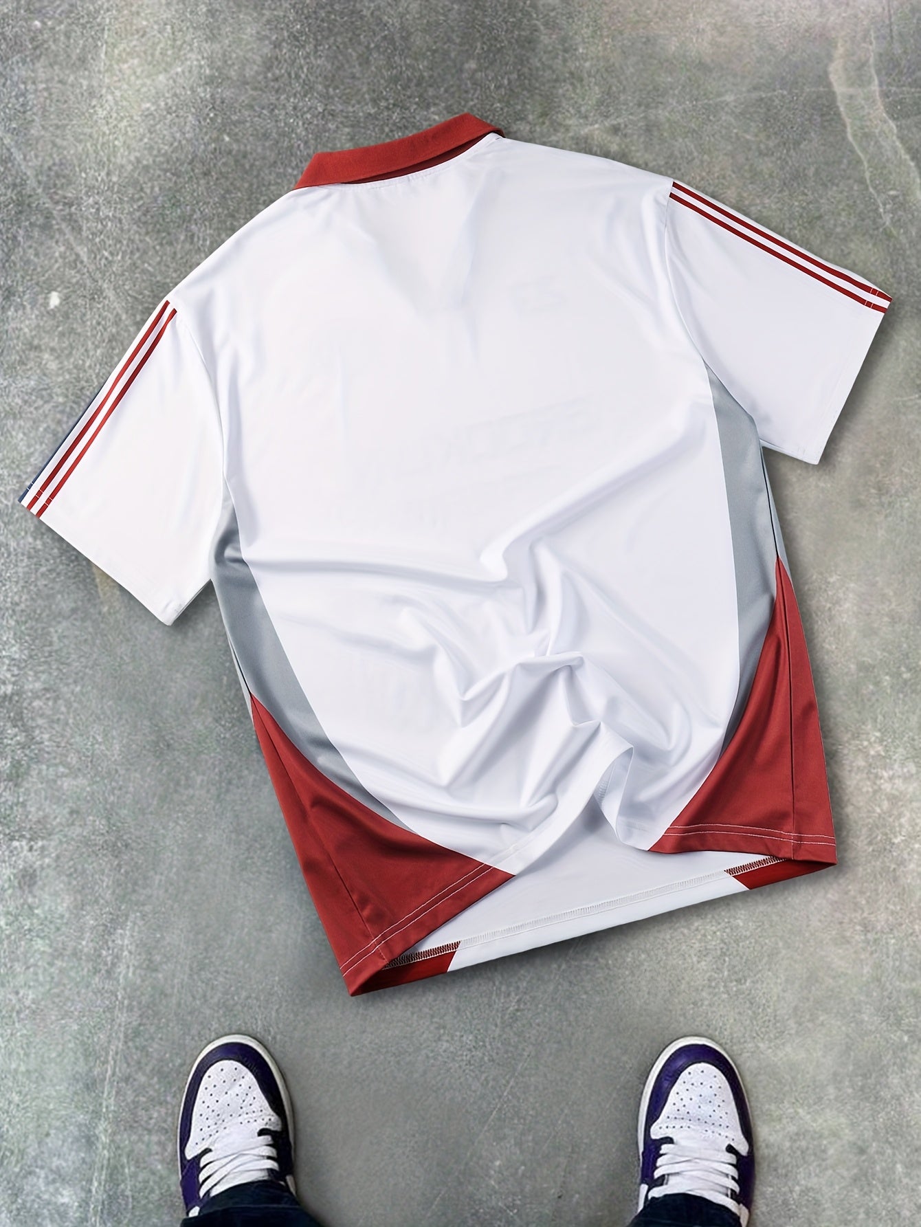 Herren Retro-Fußballtrikot im Streetwear-Design – Sportliches Poloshirt mit Vereinslogo