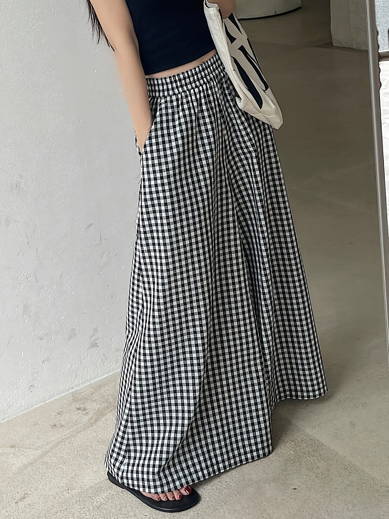 Damen Weite Hose mit Karomuster und hohem Bund – Stilvolle Freizeithose für Alltag & Ausgehen