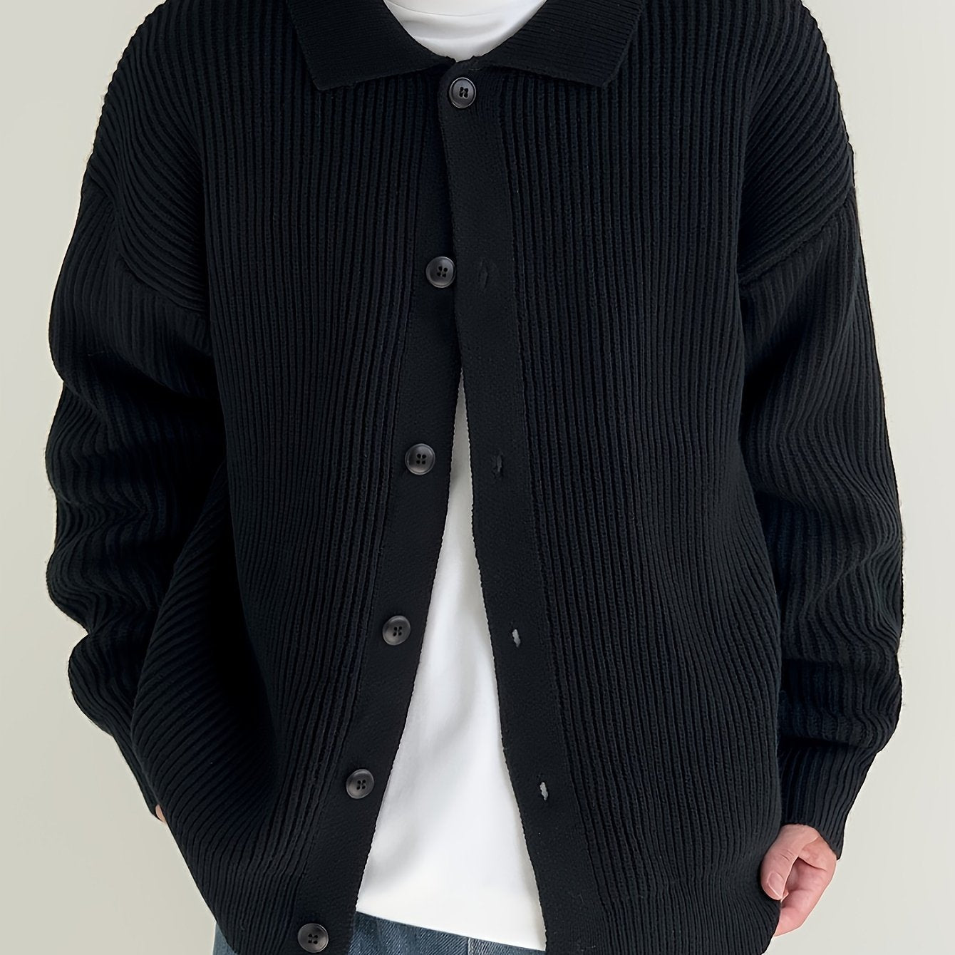 Gerippte Strickjacke für Herren mit Knopfleiste, Polo-Kragen, Langarm