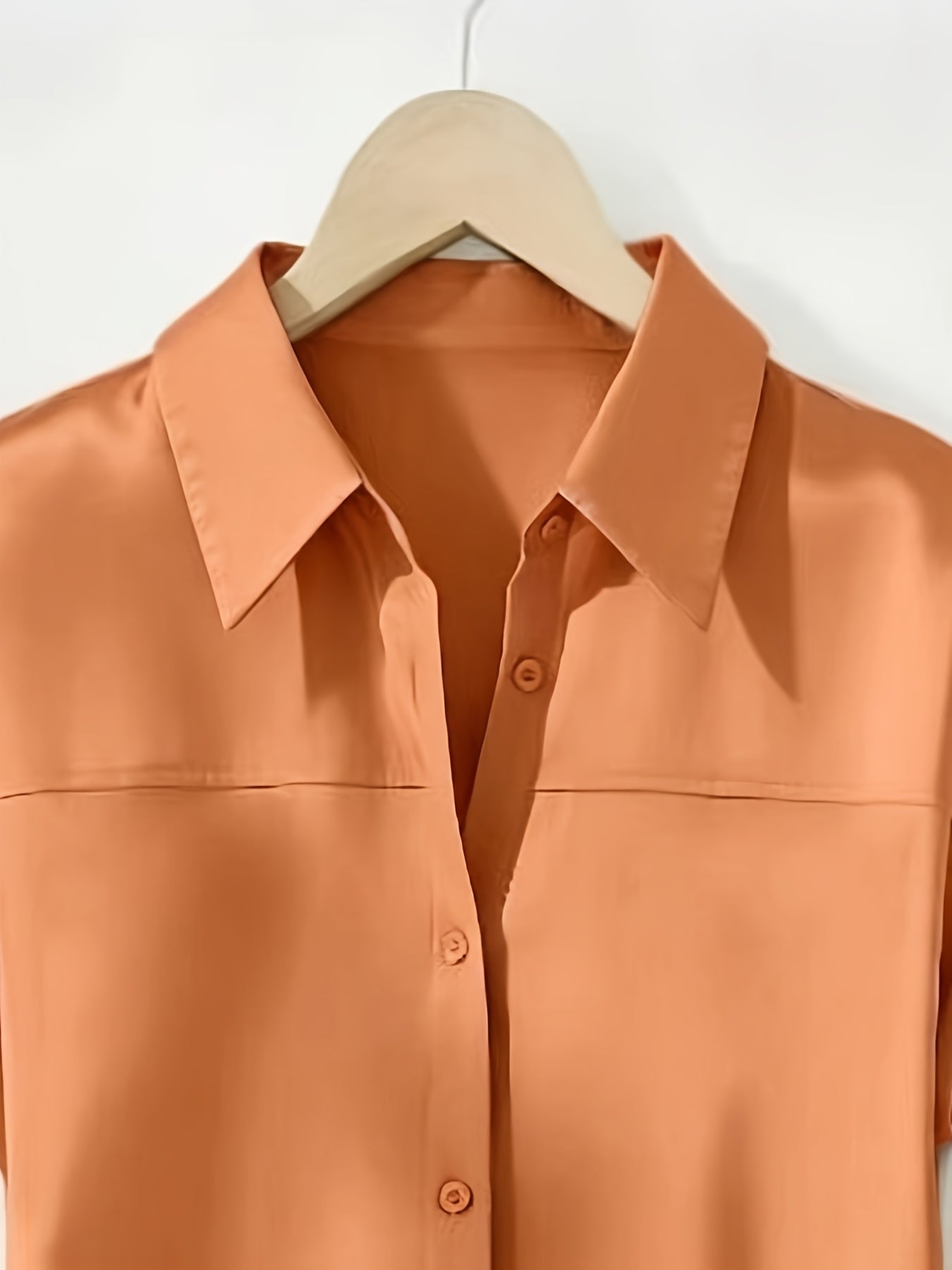 Damen Bluse mit Knopfleiste und Kragen – Elegante Kurzarmbluse für Büro und Alltag