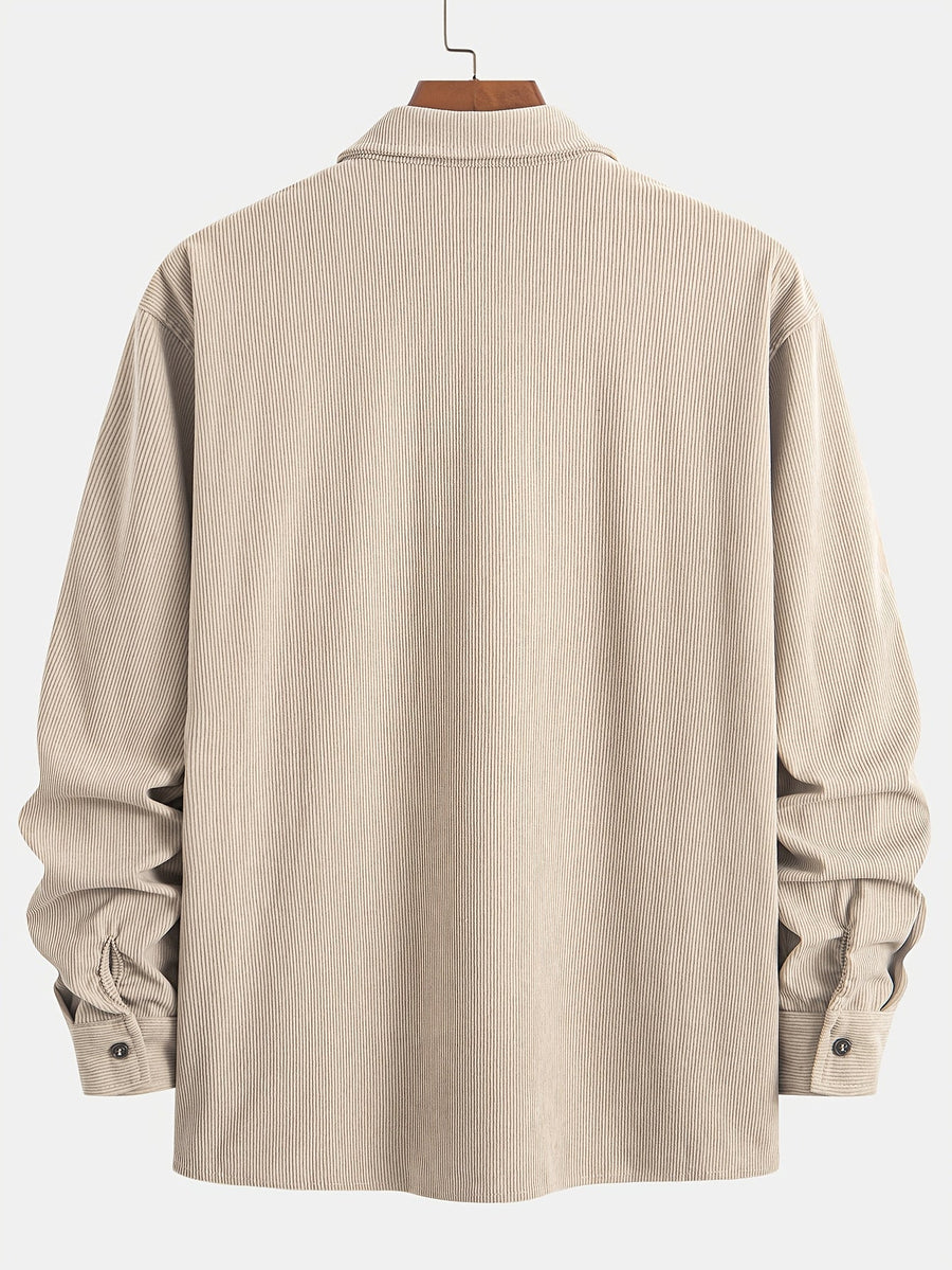 Herenoverhemd met ribfluweellook, knoopsluiting, lange mouwen en twee borstzakken