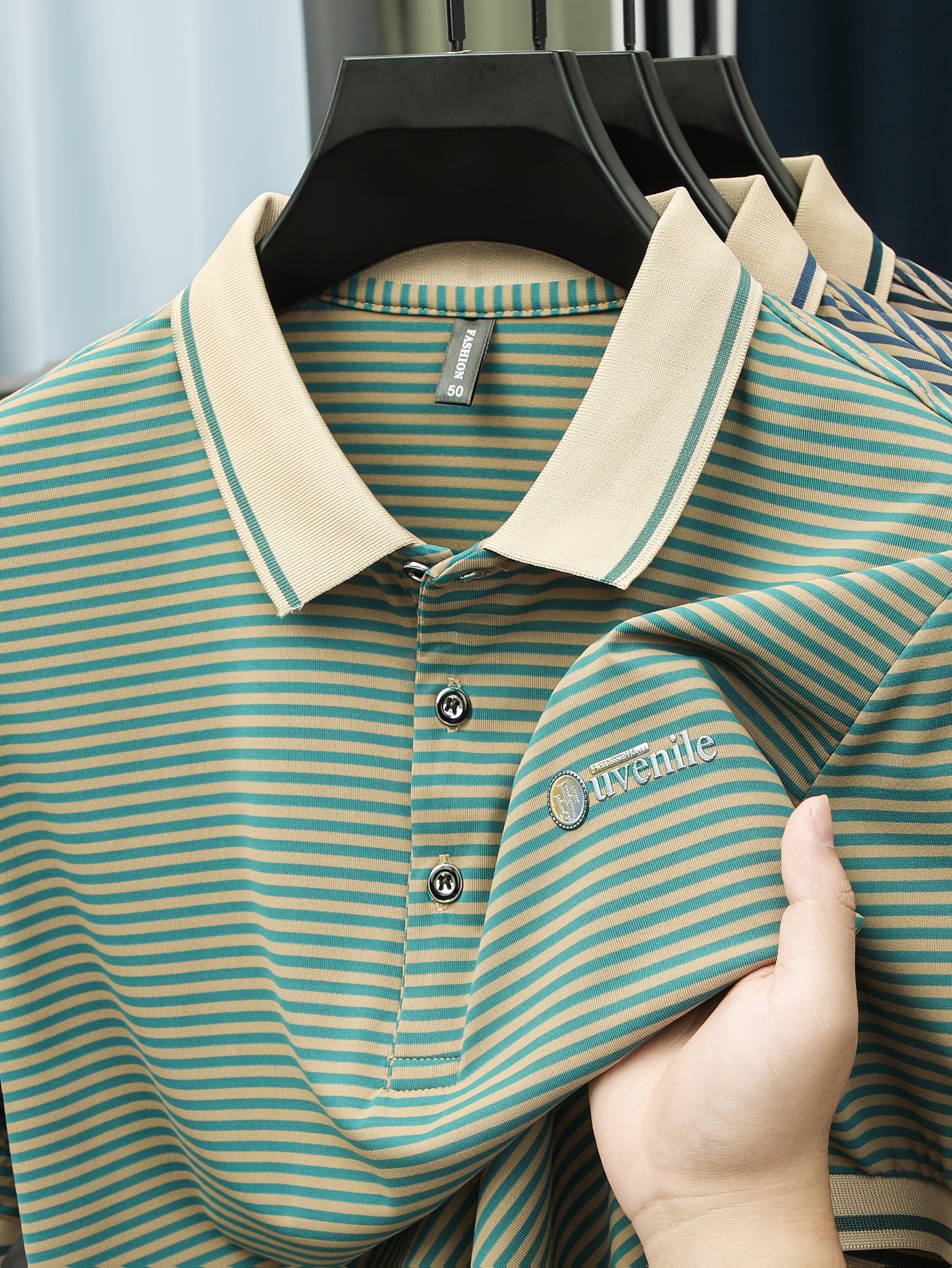 Herren Polo-Shirt mit Streifenmuster und Stickerei – Moderner Freizeitstil