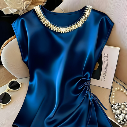 Damen Elegante Satinbluse mit Perlenkragen und Raffdetails – Stilvolle Kurzarm-Bluse für festliche Anlässe
