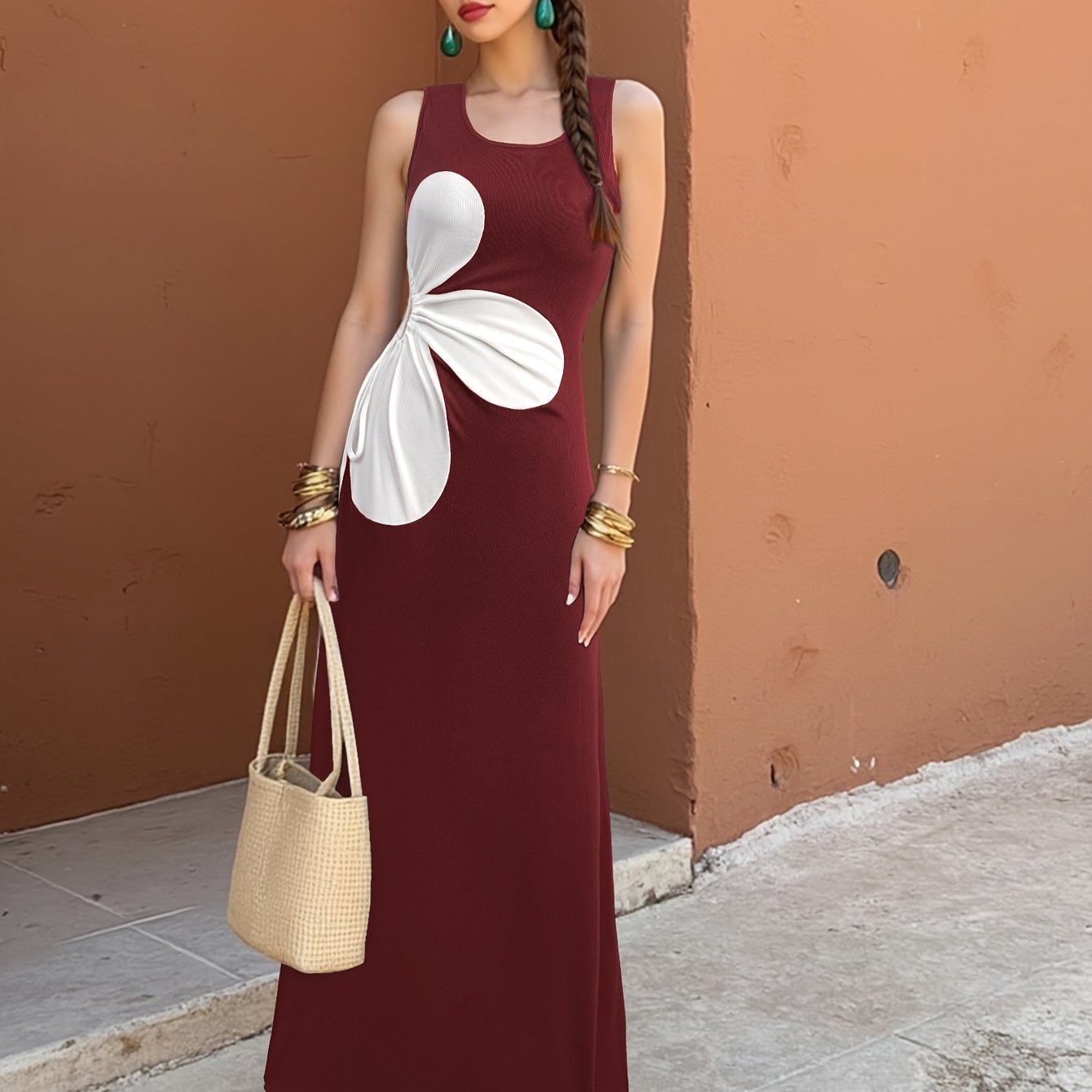 Damen Midikleid mit Blumen-Design und Cut-Out, modisch und figurschmeichelnd, ideal für Freizeit und Ausgehen
