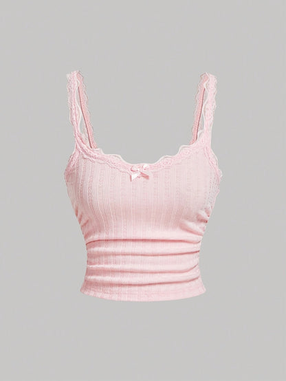 Damen Coquette Stil Spitzentop mit Schleife – Feminines Camisole für Freizeit und Loungewear