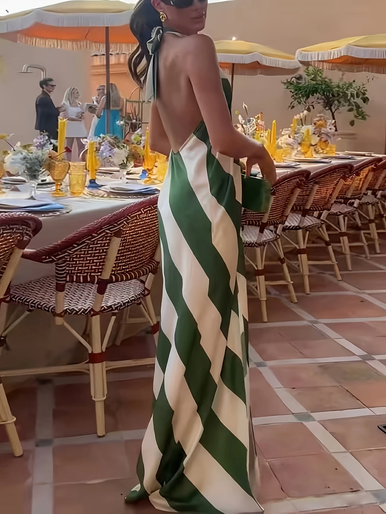 Damen Maxikleid mit Halterneck und Streifen – Elegantes Abend- und Partykleid