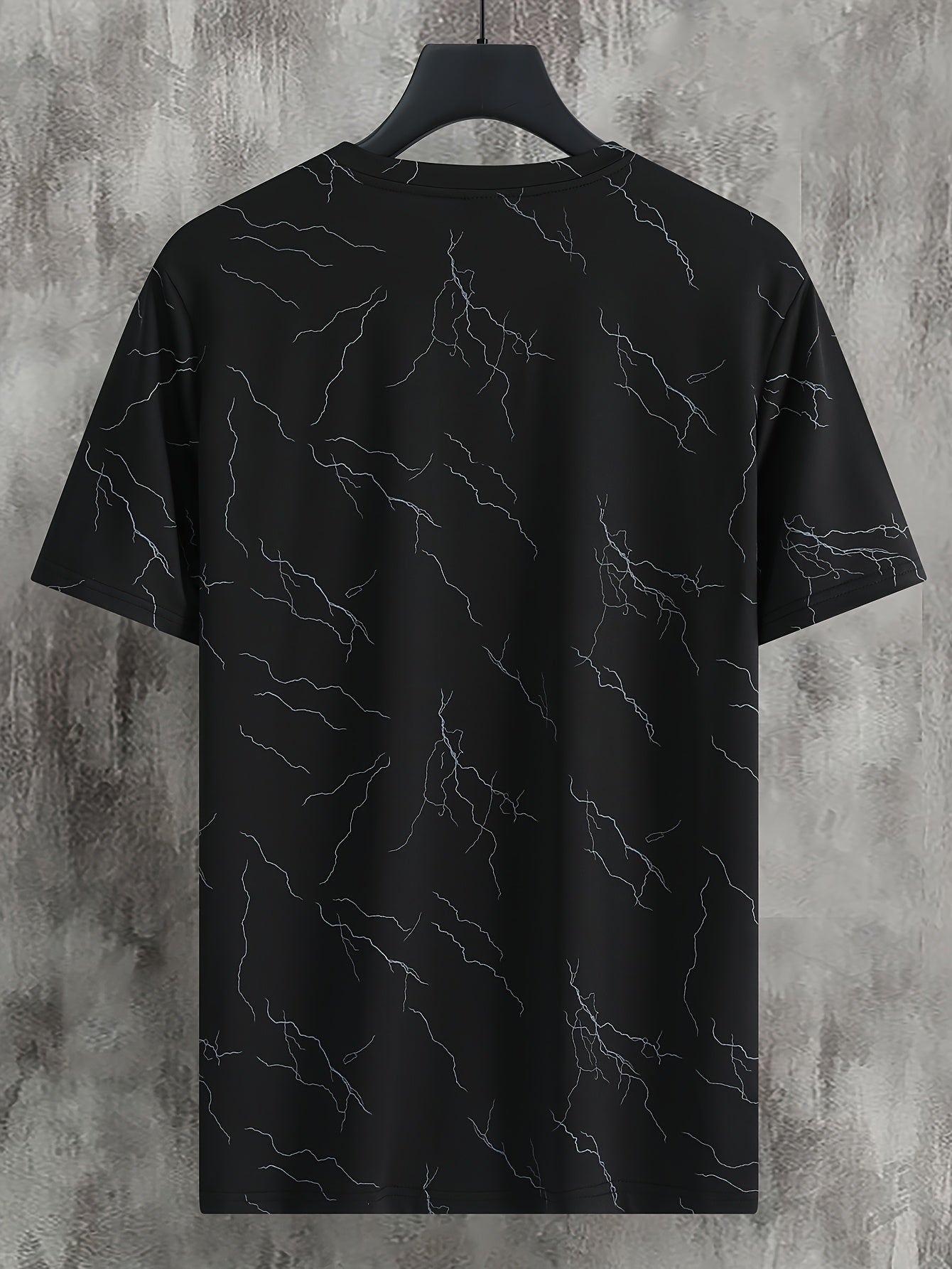 Herren T-Shirt mit modernem Blitzmuster – Stilvolles Freizeitshirt