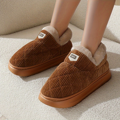Gesteppte Unisex Hausschuhe mit flauschigem Futter und profilierter Sohle