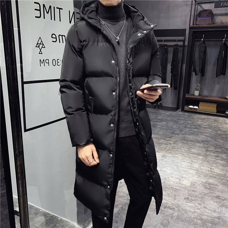 Langer Schwarzer Herren Winter Daunenjacke mit Kapuze Steppmantel
