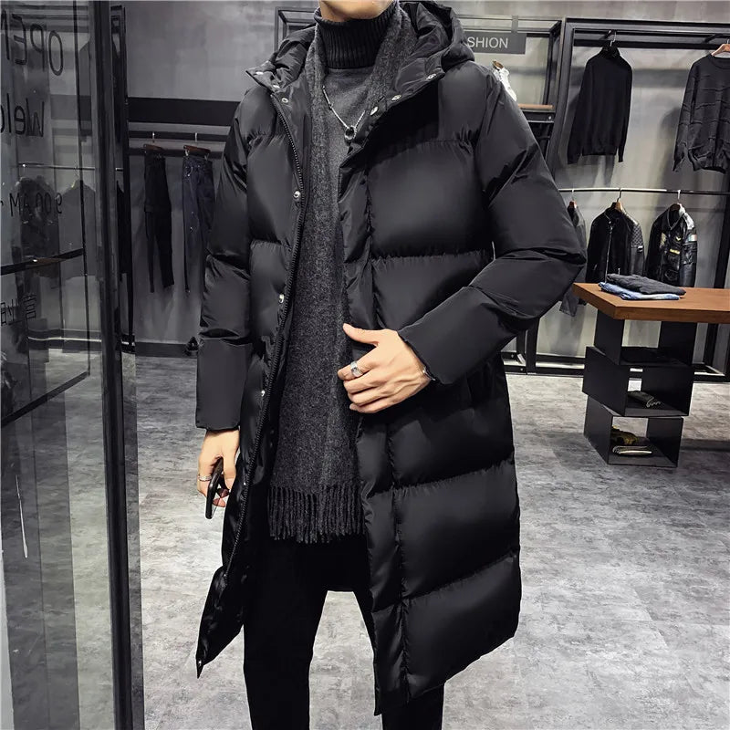 Langer Schwarzer Herren Winter Daunenjacke mit Kapuze Steppmantel