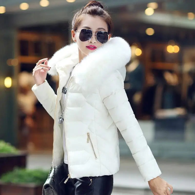 Damen Winterjacke gesteppt mit Kunstfellkapuze Kurz geschnitten