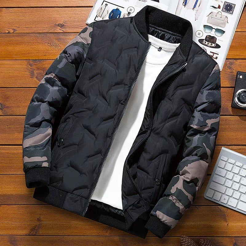 Herren Bomberjacke Gesteppt mit Camouflage Ärmeln