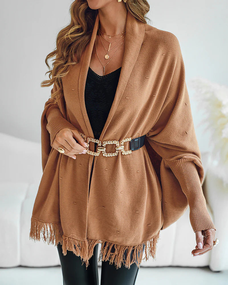 Damesponchovest met franjes en vleermuismouwen, camel